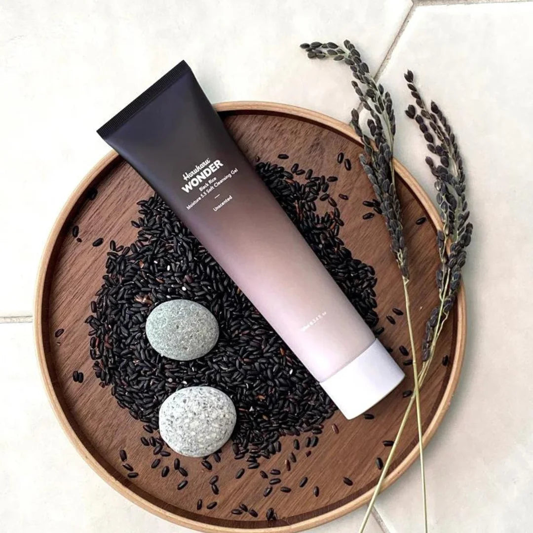 Black Rice Moisture 5.5 Soft Cleansing Gel - 100ml